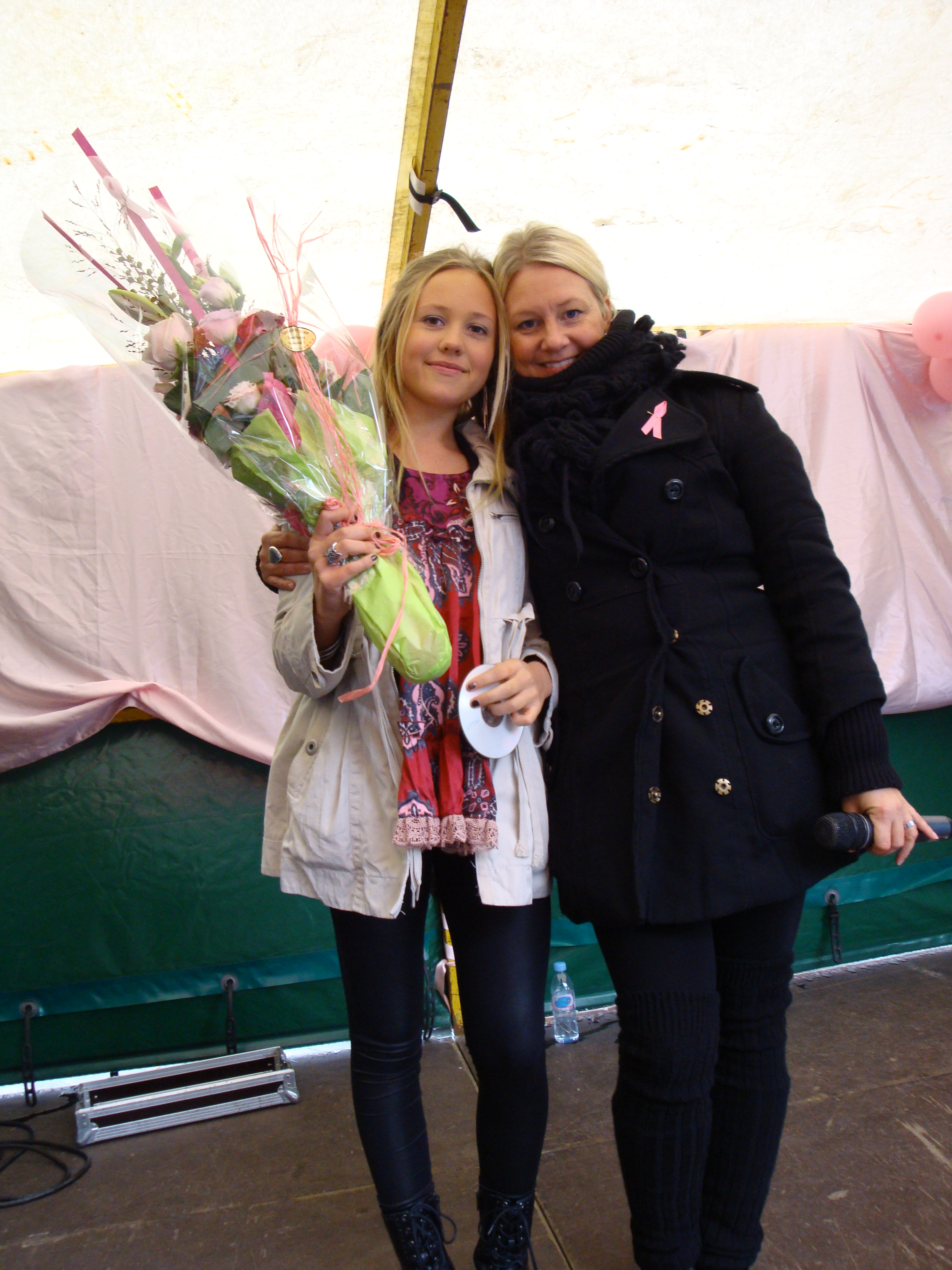 Linnea Grönberg vinnare av Rosa chansen i Sundbyberg med Anna